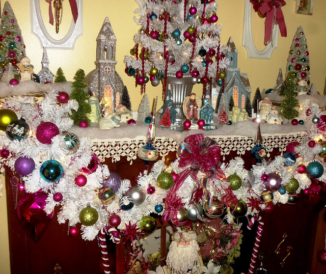 A DEBBIE-DABBLE CHRISTMAS: Christmas in the Guest Room, Part 2 ...