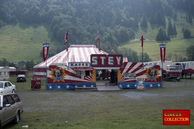 Zirkus Stey 1984 Photo Hubert Tièche   Collection Philippe Ros 