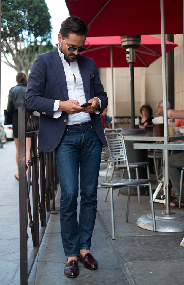 Can You Wear A Suit Jacket On Jeans?