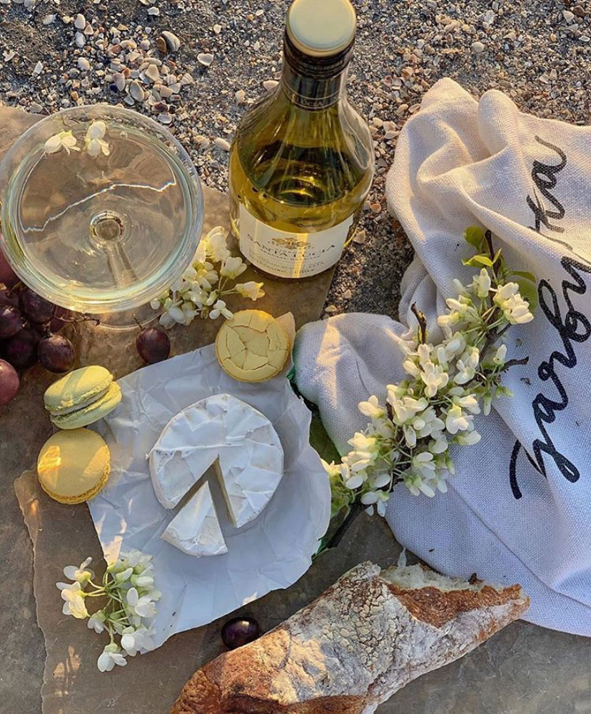 From Instagram | Summertime Inspiration: The Most Beautiful Picnics