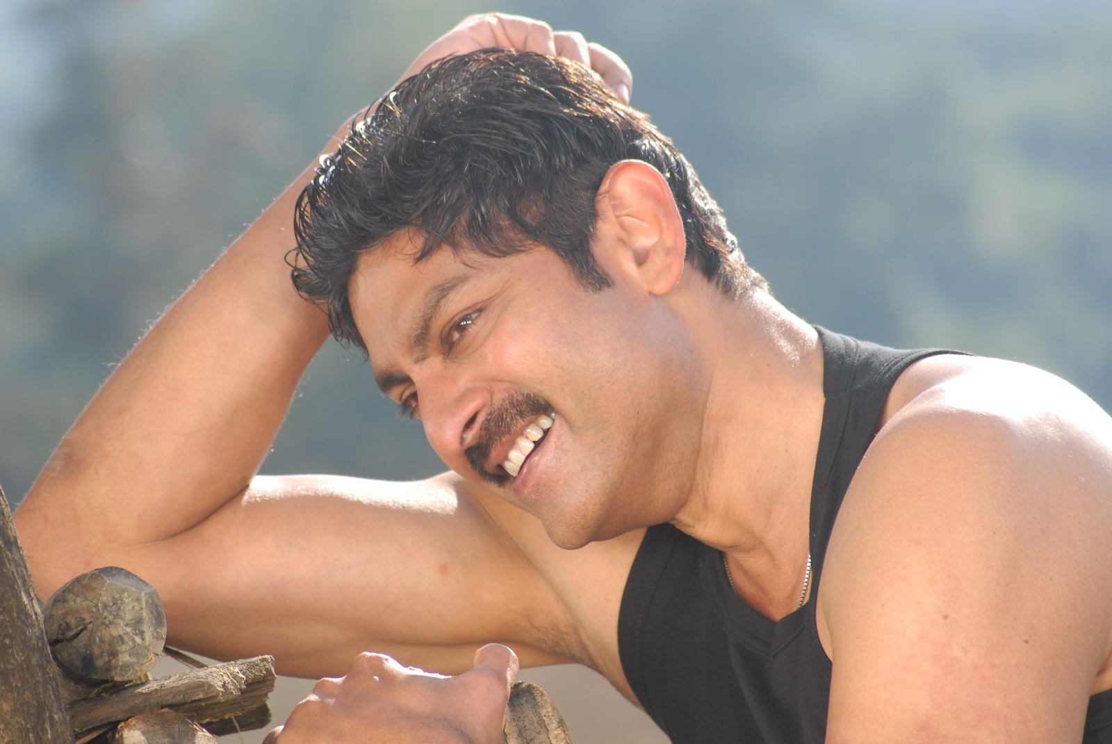 Aaru Telugu Movie Working Gallery