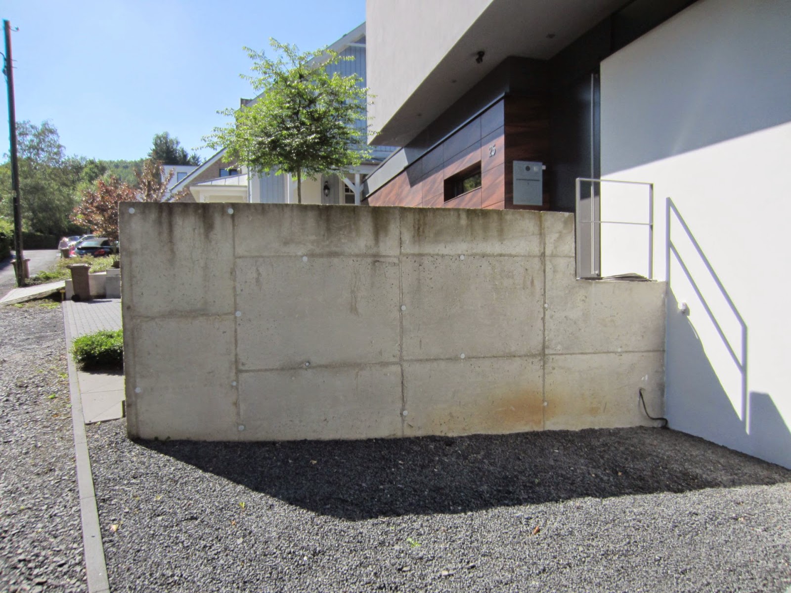 Es Metallbau Söhmelioglu Mauern Es Metallbau Söhmelioglu Mauern / Attack on Titan Staffel