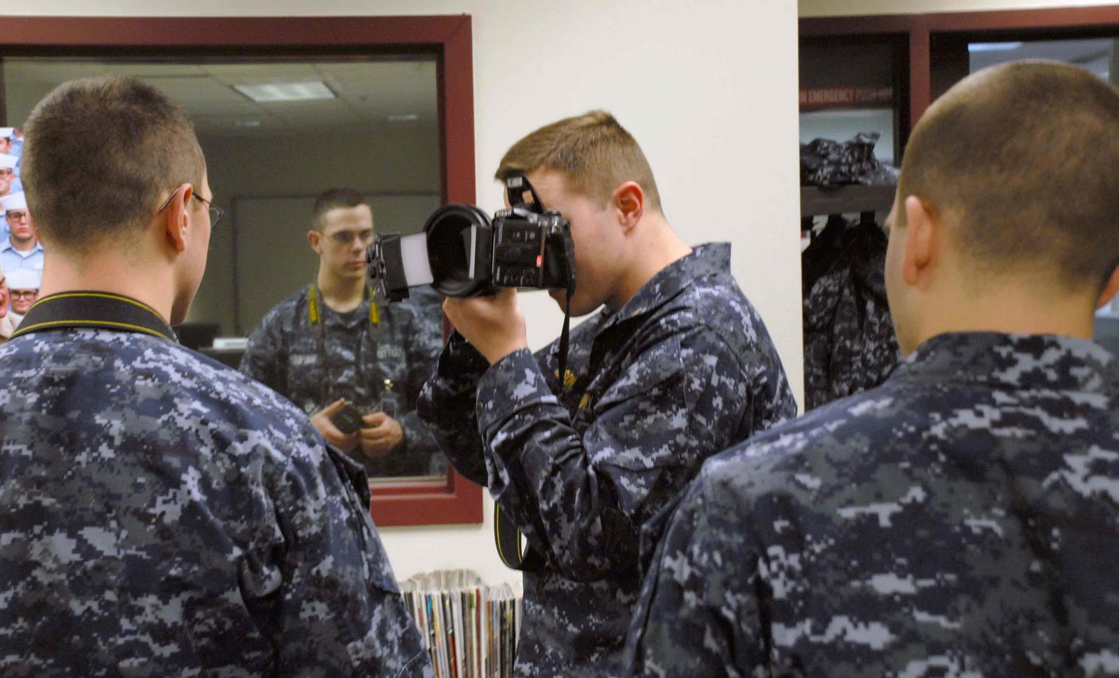 i-am-your-eyes-telling-the-u-s-navy-story-the-journey-mc-to-public