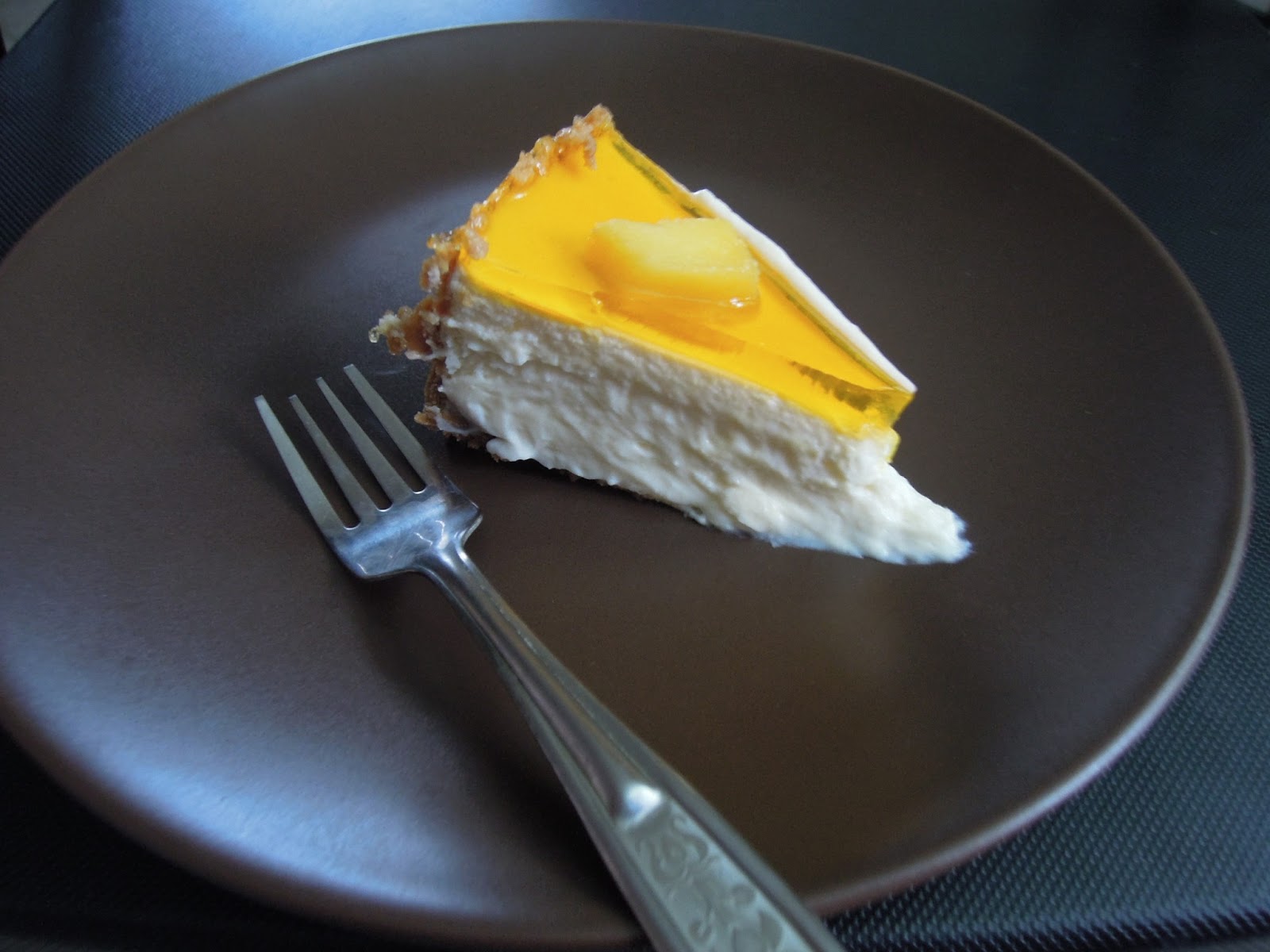 Tested and tasted recipes Newyork cheesecake with mango jello topping