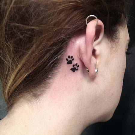 Tatuagens femininas atrás das orelhas Tatuagens femininas atrás das orelhas