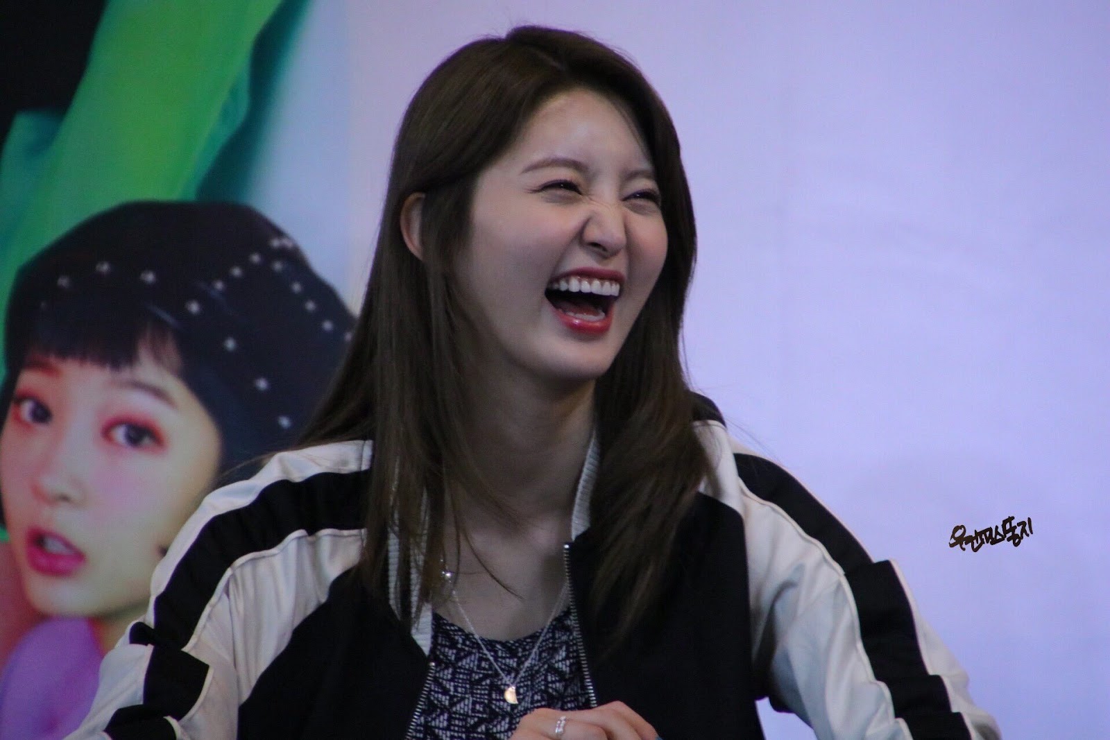 Junghwa EXID Photo Collection