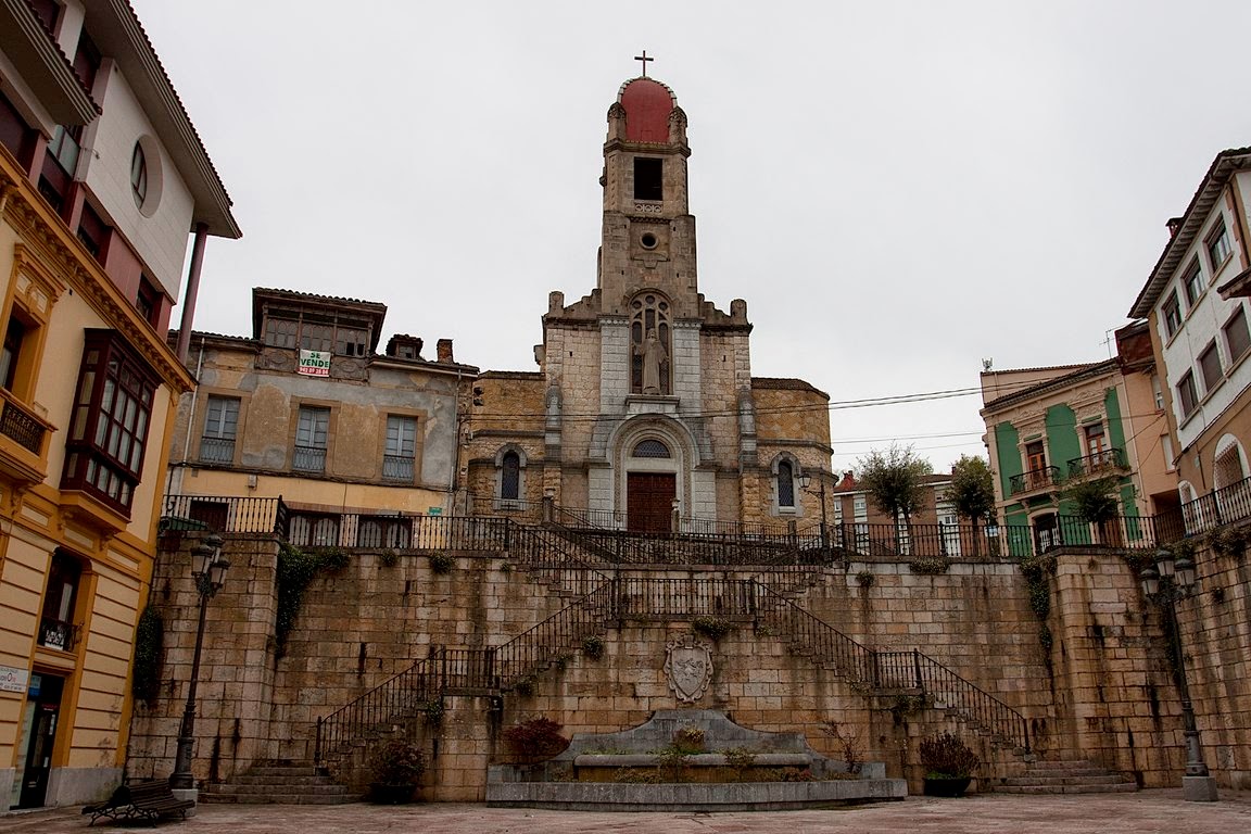 Iglesia parroquial de San Antonio de Padua, proyectada por Luis Bellido ...