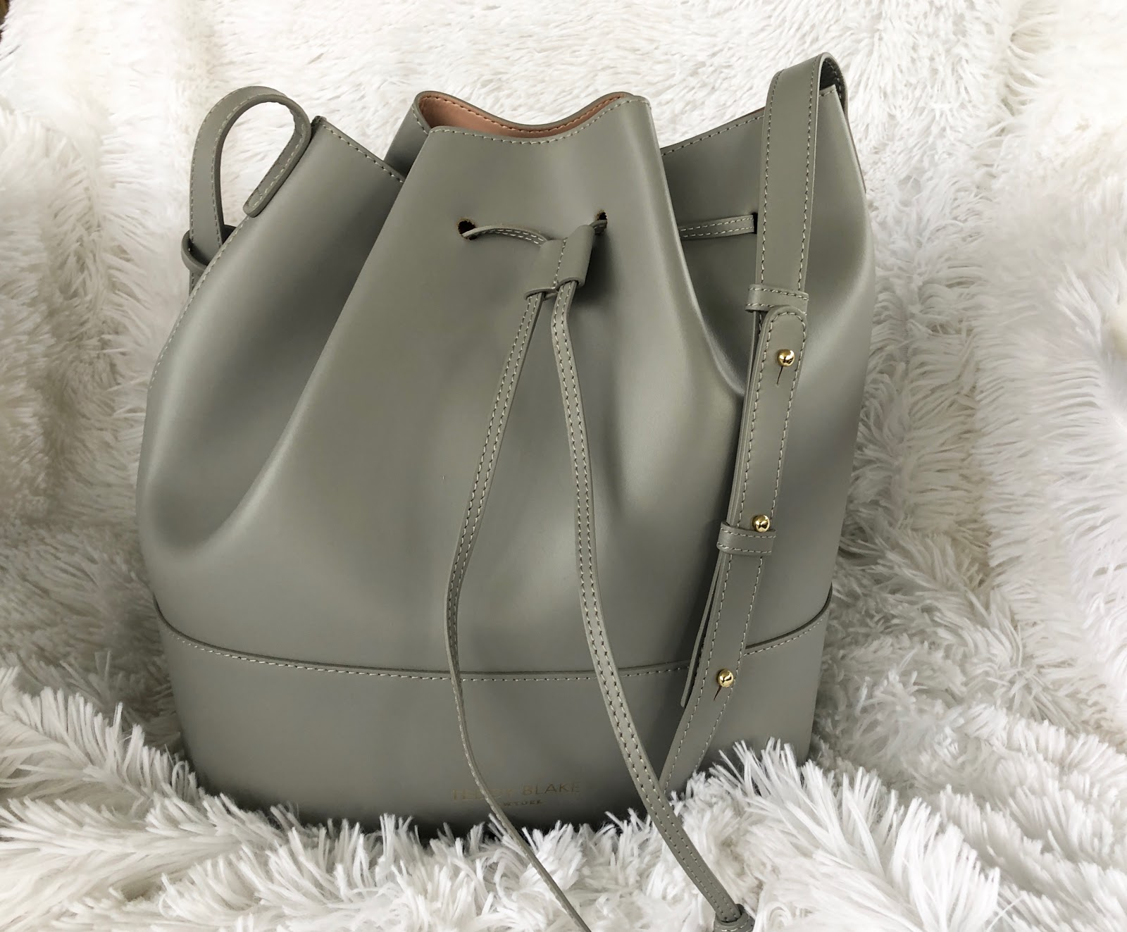 The Eliza Bucket bag - Leather crossbody all season purse 100% Made in  Italy - Teddy Blake