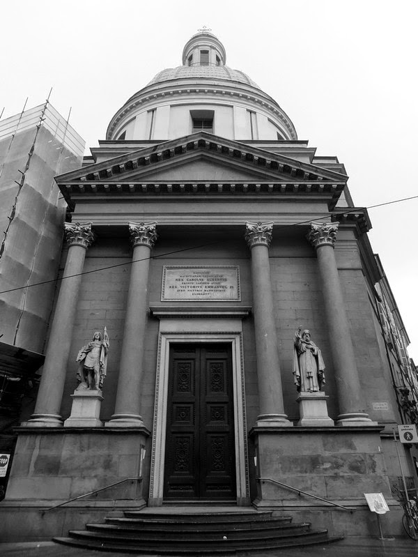Turin Italie Via Garibaldi balade basilique mauriziana