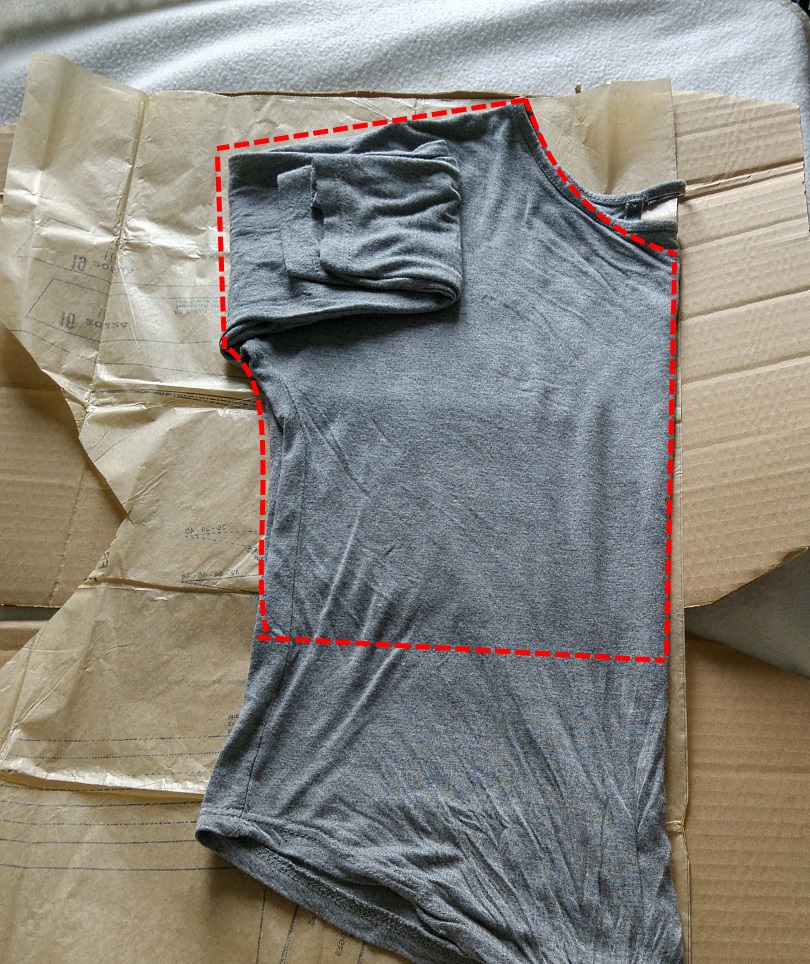Sew Scoundrel: Kimono sleeve dress from thrifted bedsheet (here be dragons!) How To Make A Kimono From A Bed Sheet