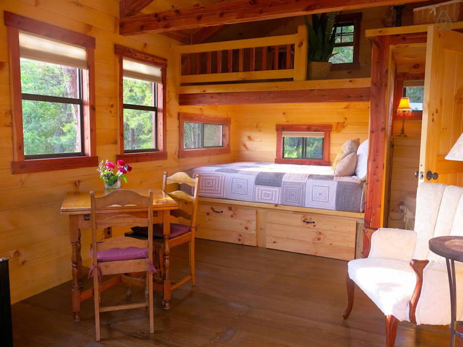 TINY HOUSE TOWN Quaint, Lakeside Cabin In New Jersey