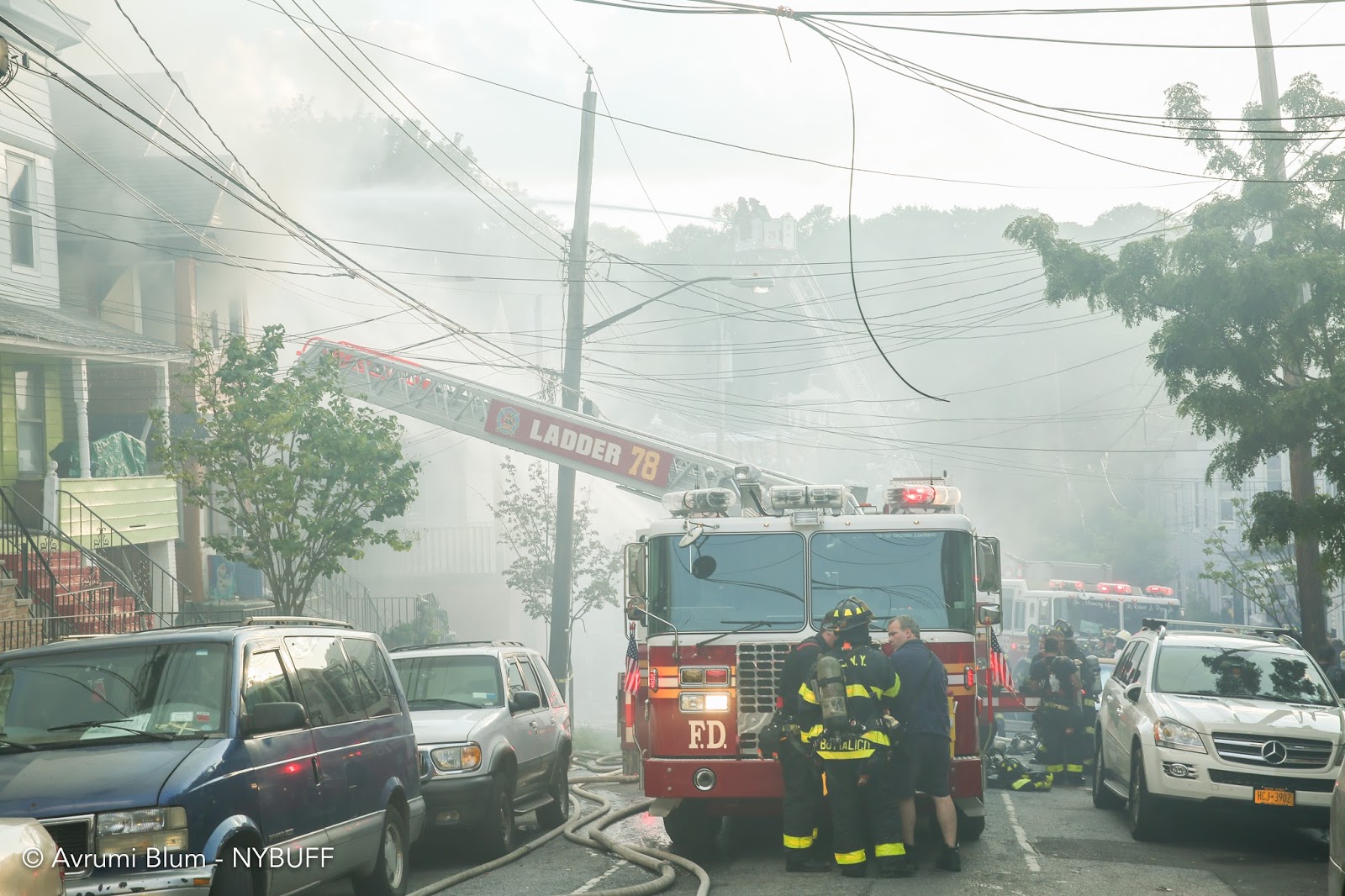 New York Buff Media Massive Staten Island fire destroys three houses