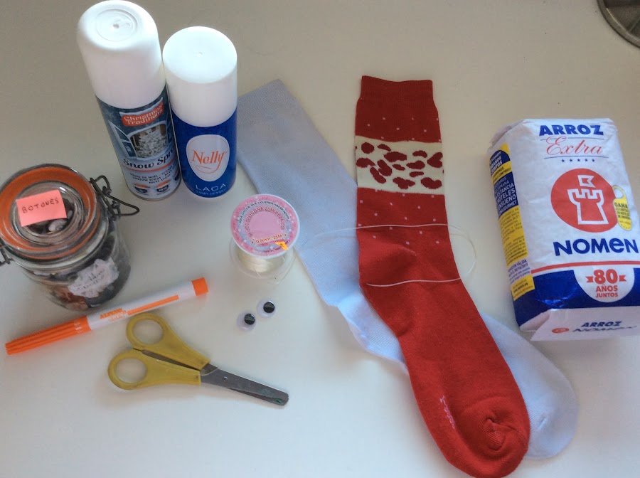 Muñeco de nieve diy con calcetines