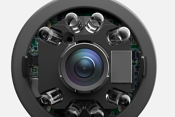 以 LED 做光源組成的 Nest Cam，數位時代翻攝自 Nest 官網。