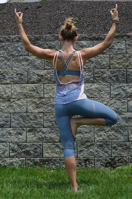 lululemon-cool-to-street free-to-be-crop