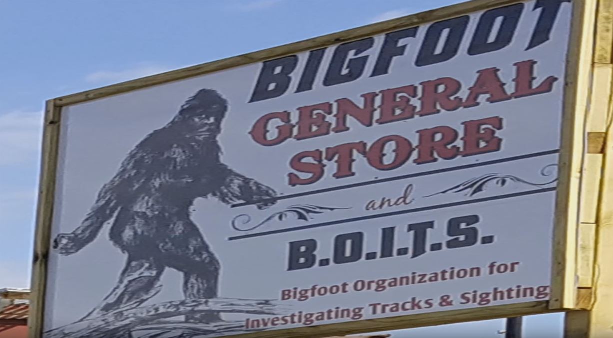 Bigfoot Evidence Video Tour Of The Bigfoot General Store In Heavener