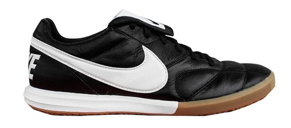 indoor nike football boots