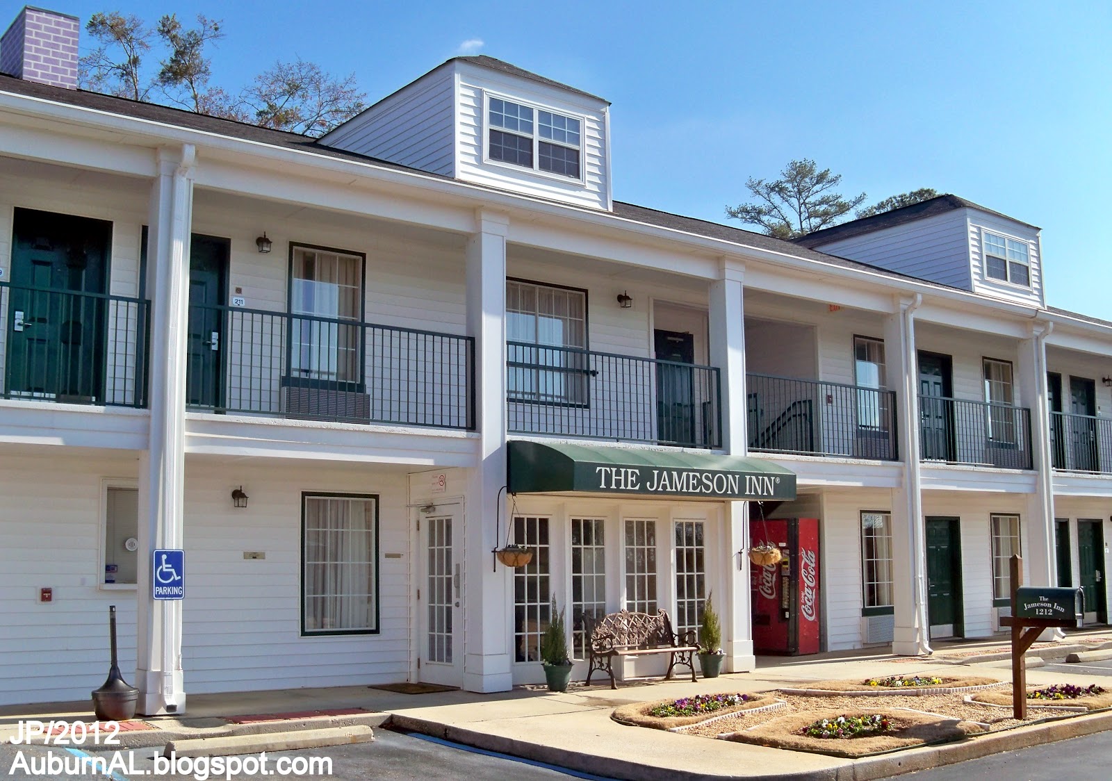 AUBURN ALABAMA Opelika Lee University Restaurant Bank Dr.Hospital