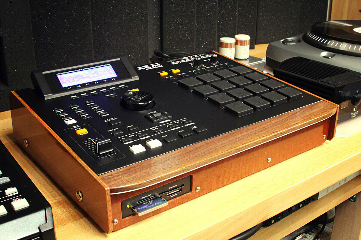 MATRIXSYNTH Akai MPC 2000XL Custom “Black Modular” Phenolic & Walnut Bezel