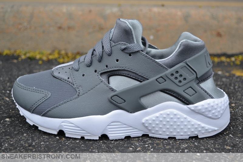 grey nike huarache junior