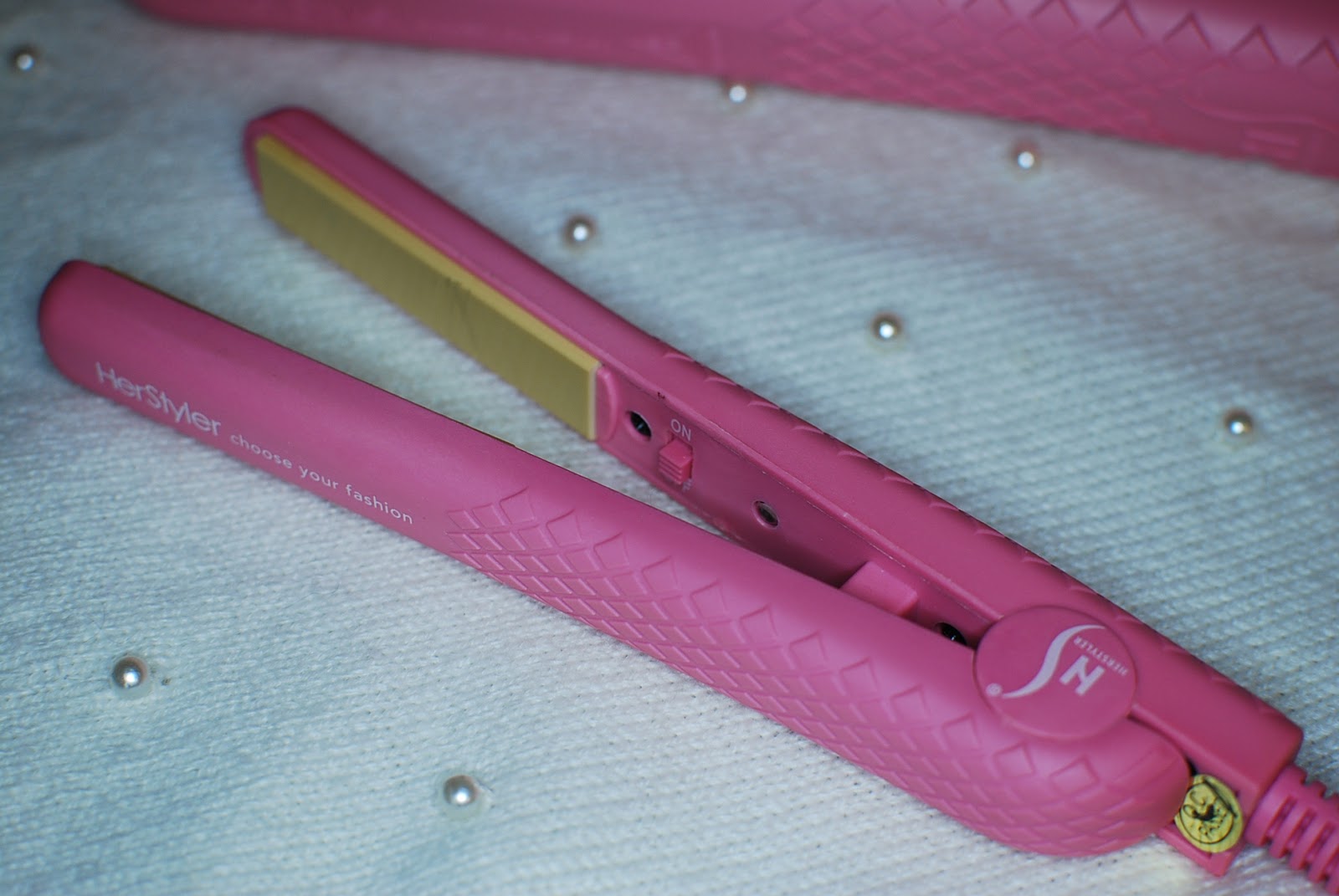My Darling Rainbow: Herstyler~ Curling Iron and Straightener Review