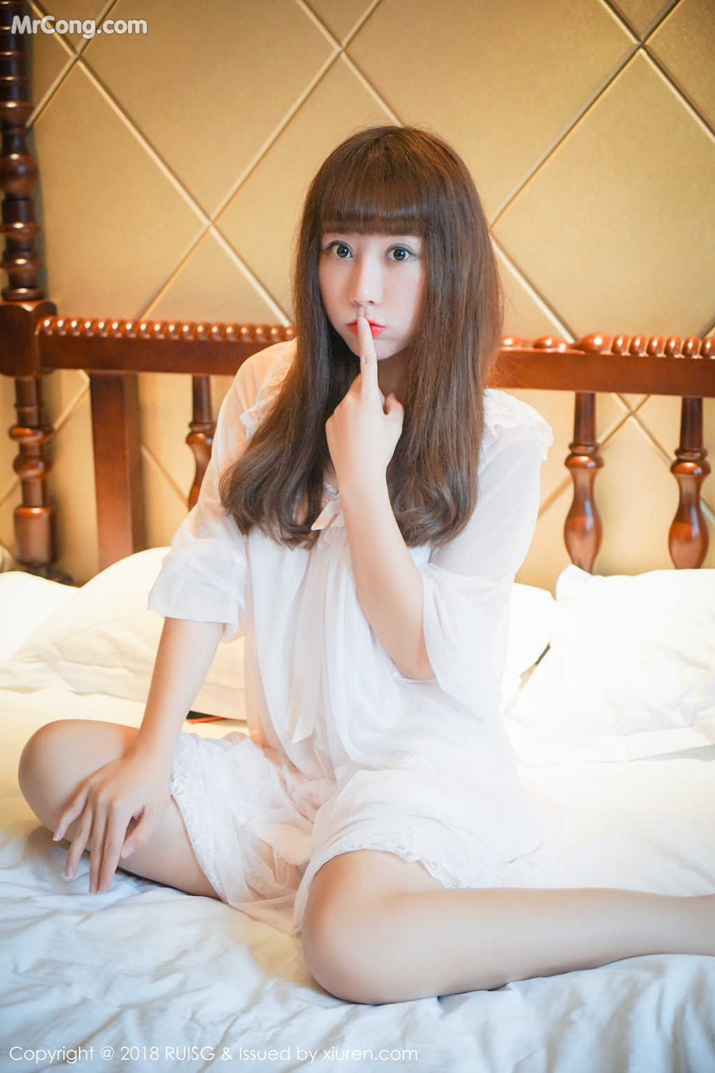 RuiSG Vol.043: Model Xia Xiao Xiao (夏 笑笑 Summer) (45 photos)