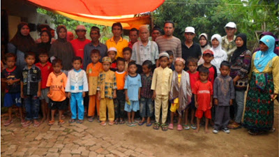 LSM Aliansi Indonesia Adakan Sunatan Massal di Desa Rato Lambu