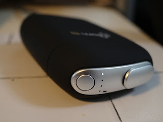 充電のはじめ 高温加熱型たばこ用デバイスのPloom S