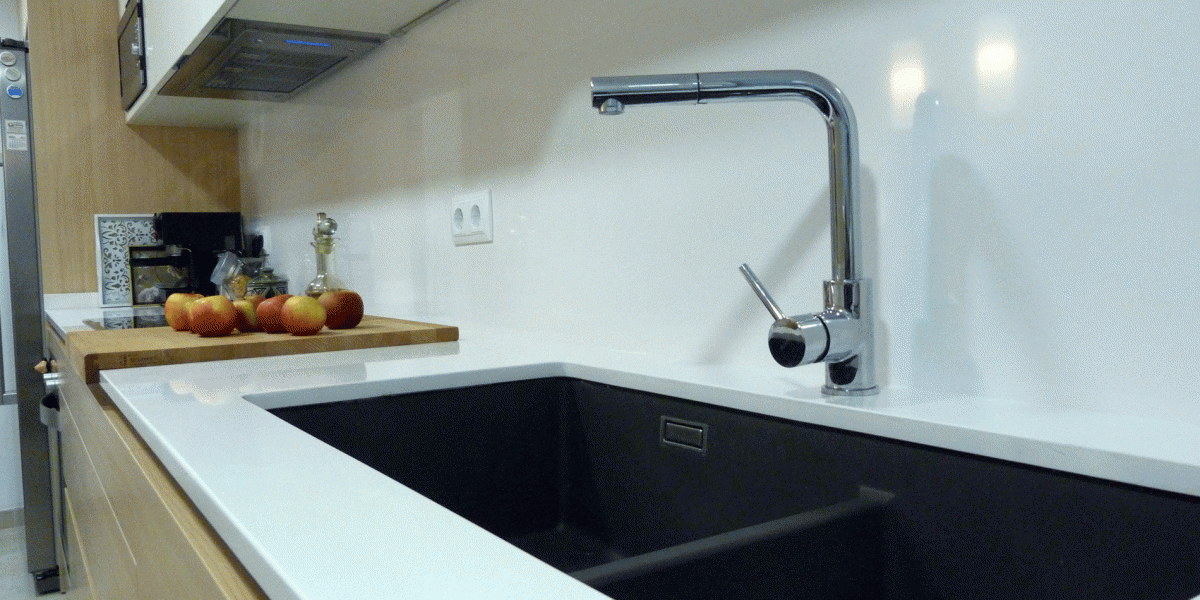 Hogar diez: La reforma de una cocina cálida y moderna