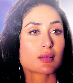 Kareena Kapoor Makeup - Face Close up1 - Kareena Kapoor Makeup Pics - Face Close up