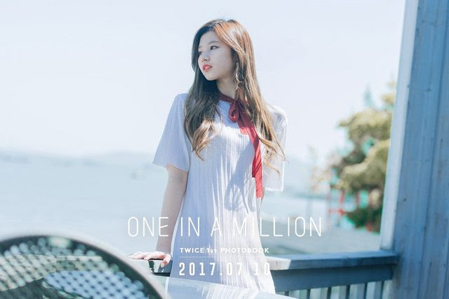 TWICE 寫真 1ST PHOTOBOOK - ONE IN A MILLION