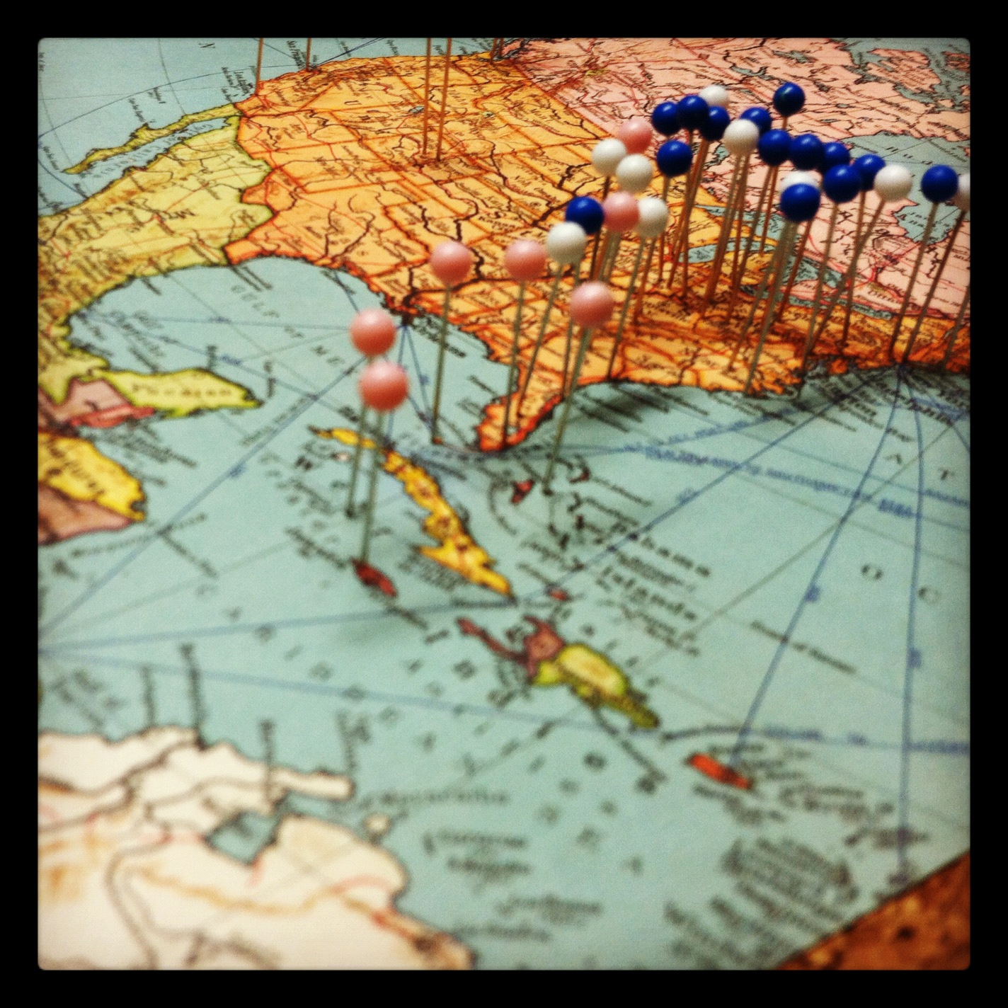 GraceAdkinsDesigns: How To Make Your Own "Places We've Been" Map