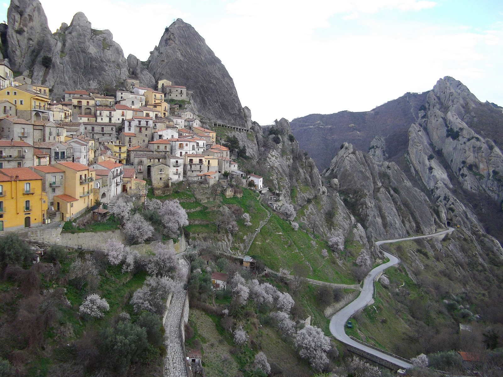 Кастельмеццано италия