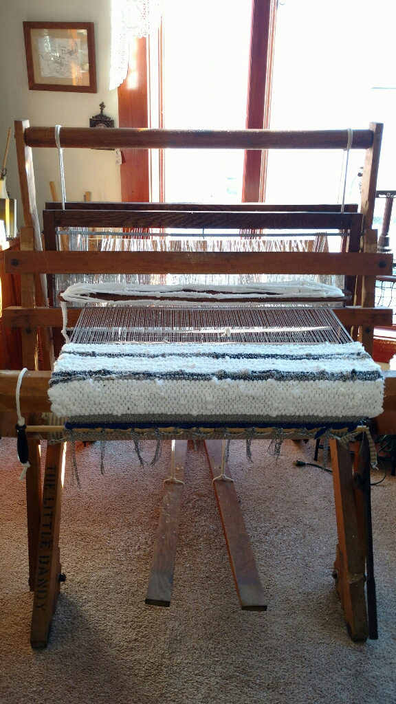 What A View!!! LITTLE DANDY RUG LOOM FOR SALE WISCONSIN