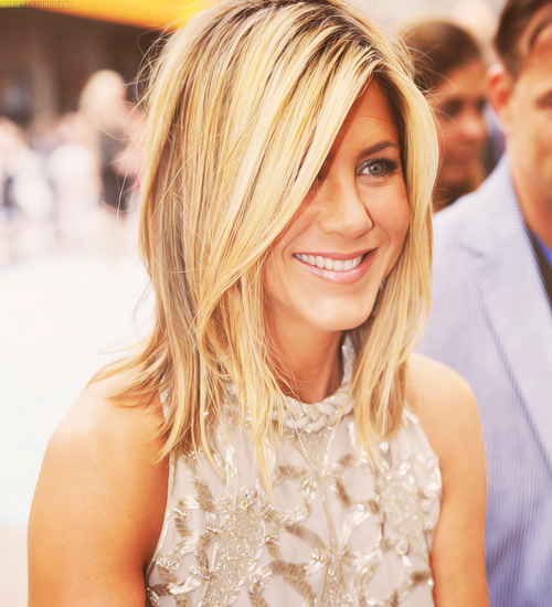 Jennifer aniston date of birth