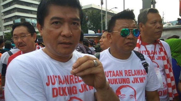 Relawan: Hanya Tuhan yang Bisa Kalahkan Jokowi; Suryo Prabowo: Ngoriii Kali Pun..