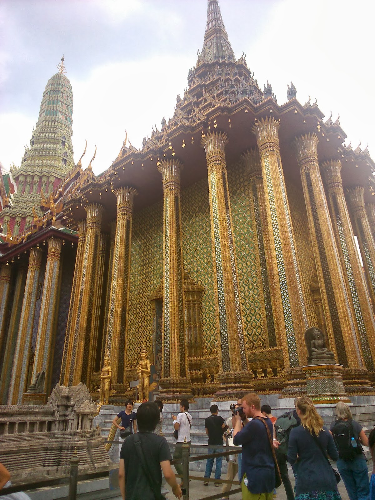 The Temple of morning Dawn Bangkok