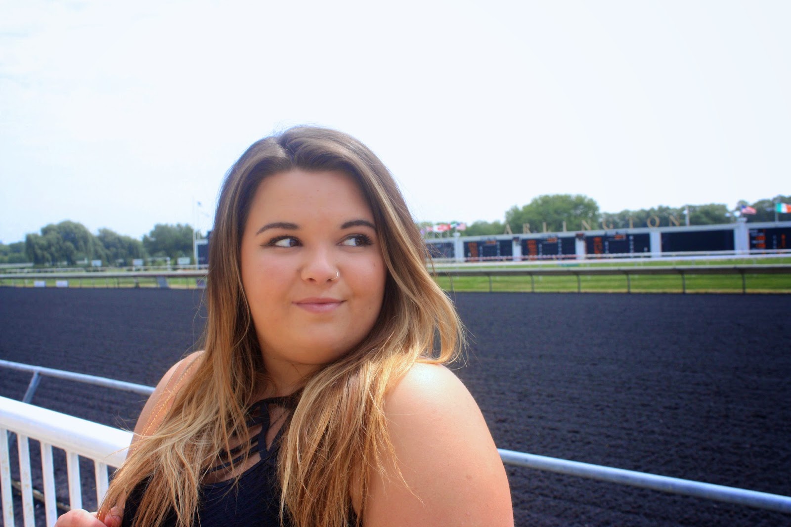 Arlington race track, chicago, Illinois, natalie in the city, natalie craig, americas best racing, horse race attire, horse race outfits, forever 21 plus size, fashion blogger, beyonce, gold pattern, pencil skirt, plus size fashion blogger, gladiator sandals, nine west, louis vuitton tote, peplum blouse, ombre hair