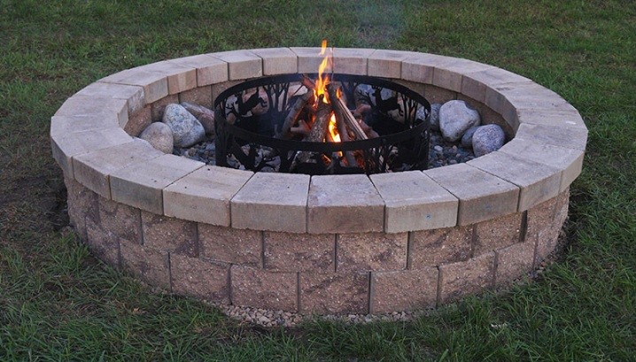 The Allan Block Blog May 2020, What Kind Of Block To Use For Fire Pit