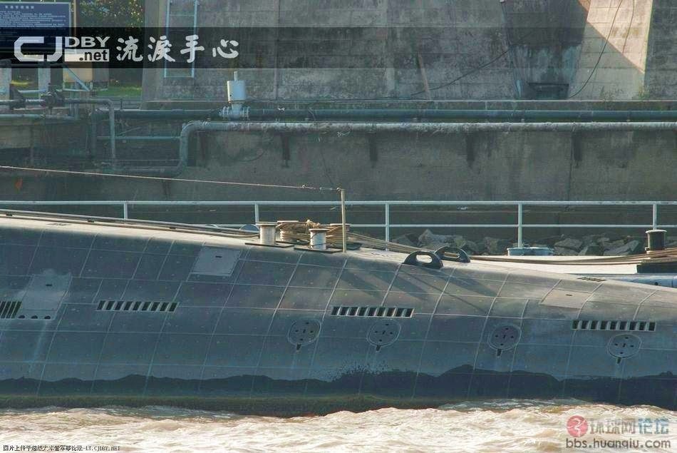 PLA+Navy+Type+039B+Improved+Yuan-class+Diesel-electric+Submarine+PLA+Navy+%28PLAN%29+Type+039B+10.jpg