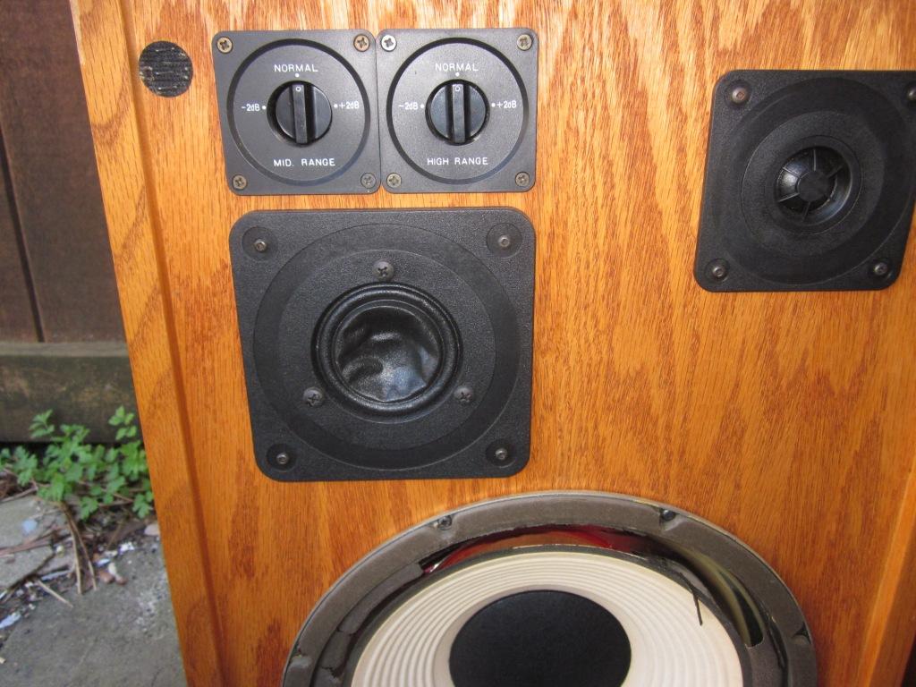 Speakerholic LAB Series 3