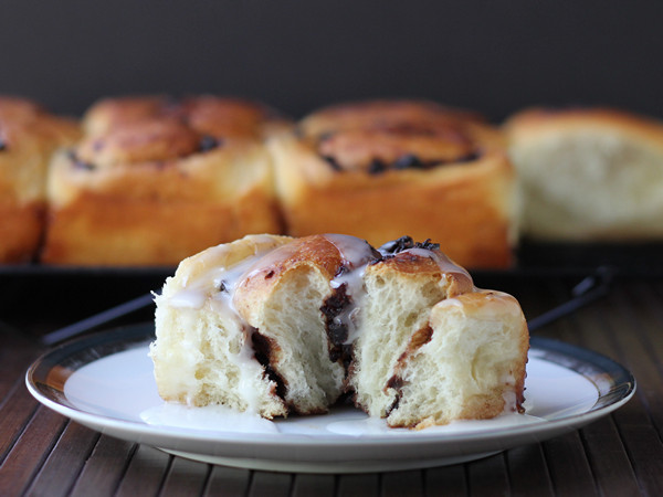 Cookistry: Cherry Swirl Overnight Sweet Rolls #TwelveLoaves