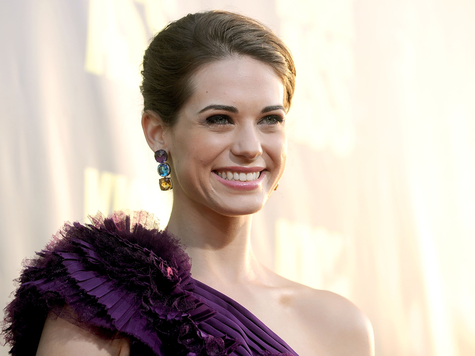 Lyndsy Fonseca Photo Gallery Tv Series