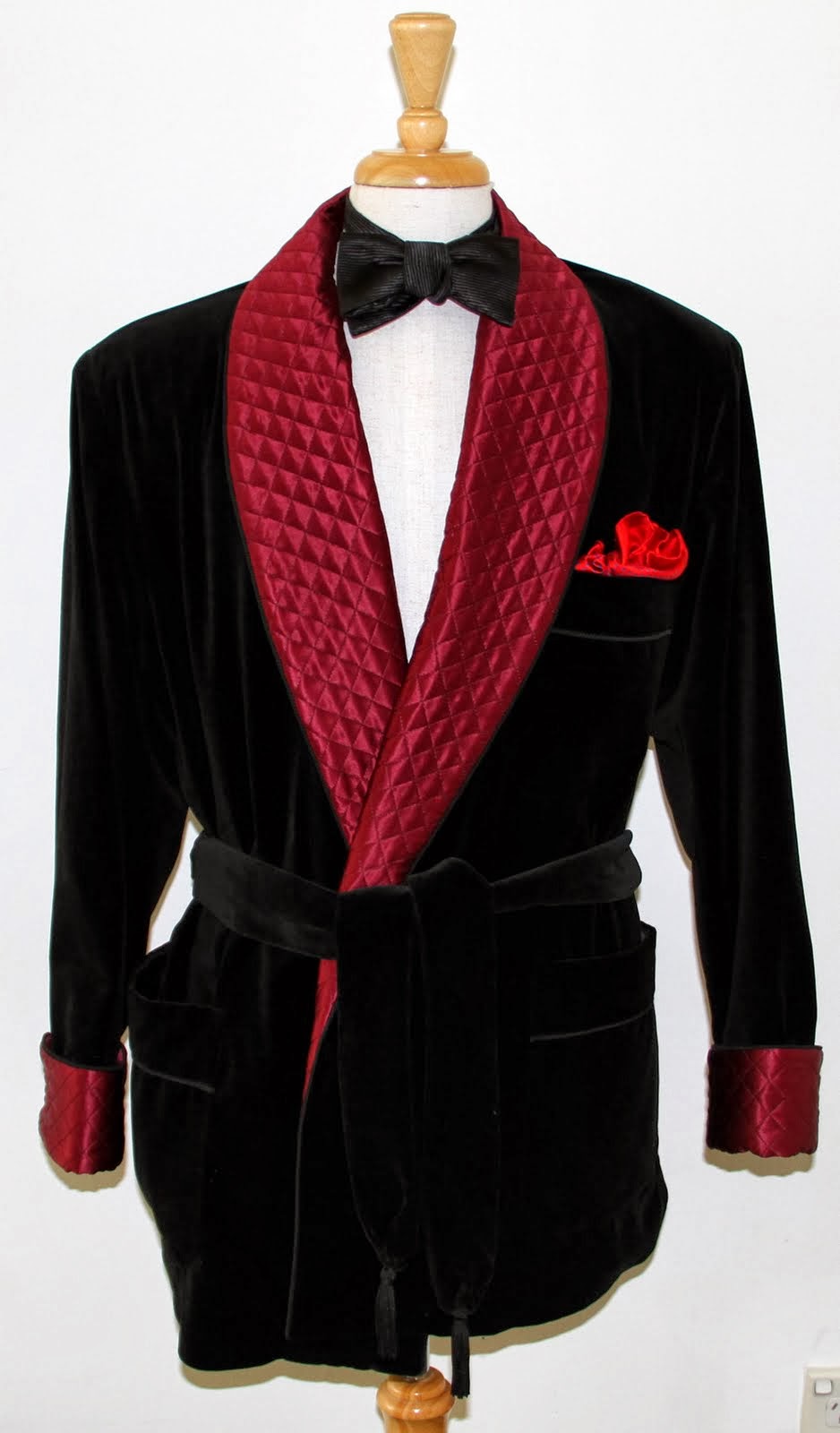 Latest Men's Velvet smoking jackets collection | Eilac