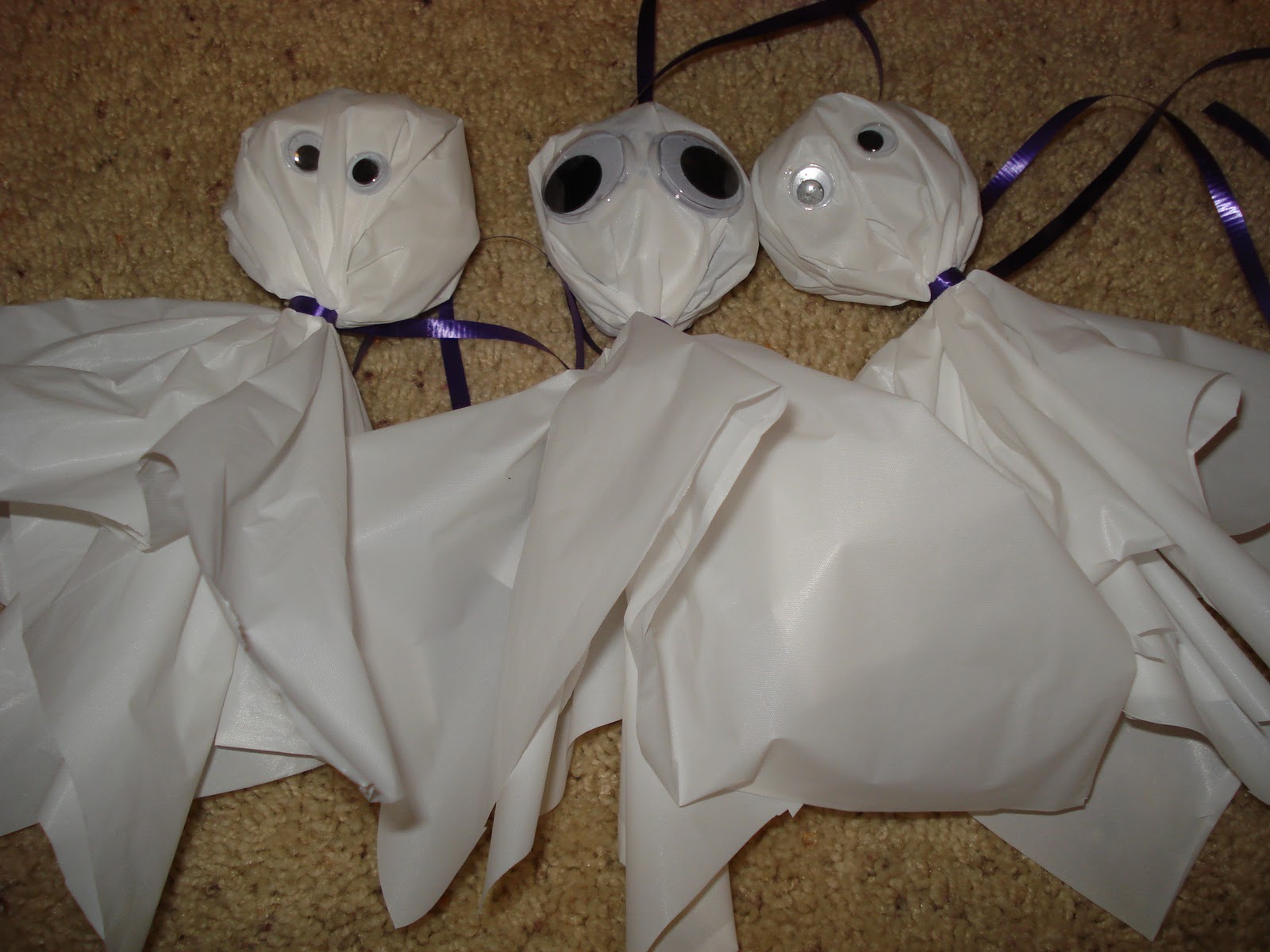 New Best Day of My Life Halloween craft googly eye ghosts )