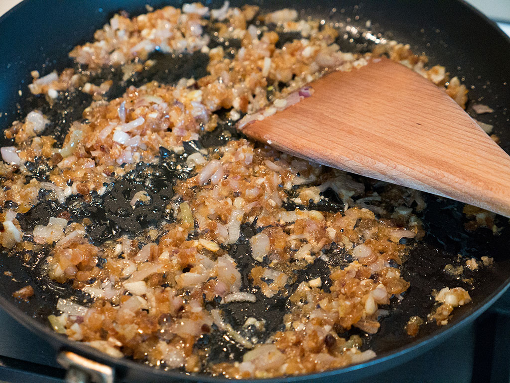 Purple bowl Steamed silken tofu with dried shrimps recipe