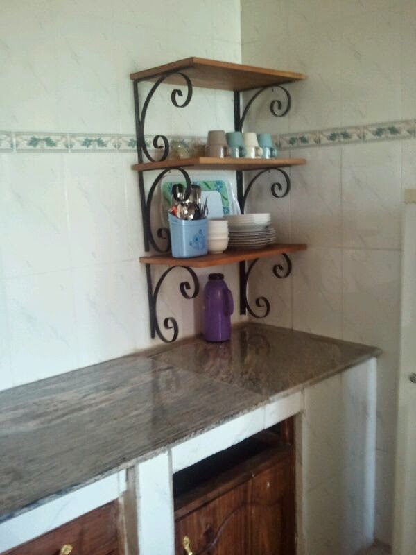 SHELVES.......ZA JIKONI....NI MBAO PAMOJA NA CHUMA.... Home Decoration