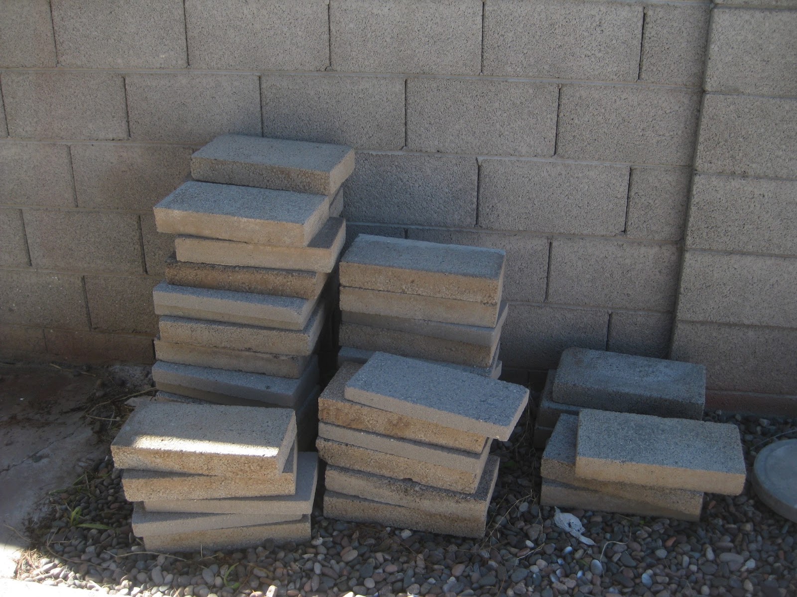 The Home Owner's Blog How To Build A Fire Pit From Paver Stones