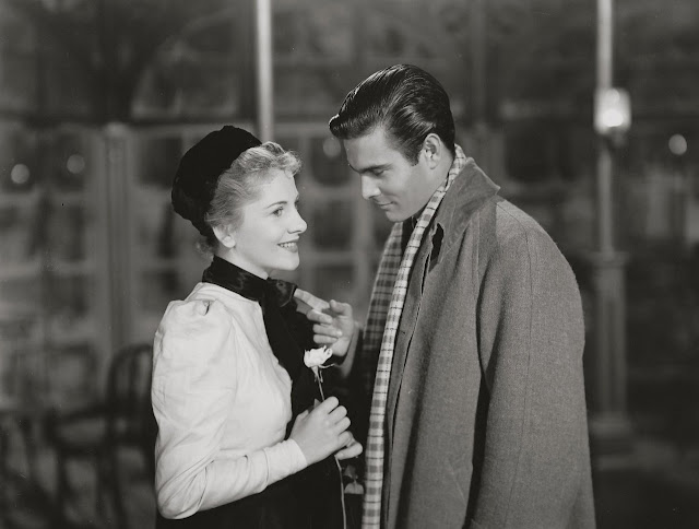 Joan Fontaine and Louis Jourdan in Letter from an Unknown Woman (1948)