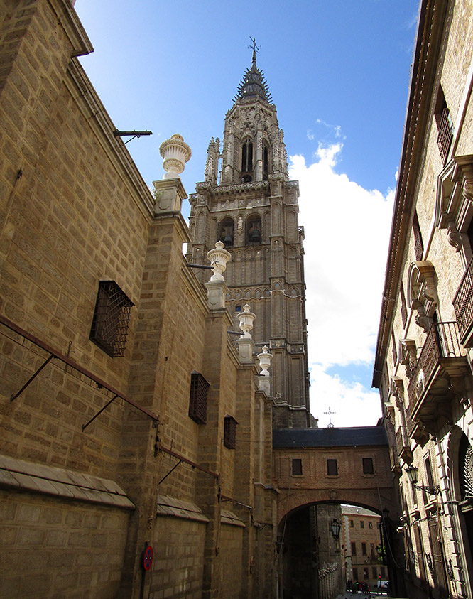 Mitchell is Moving Holy Toledo, Spain